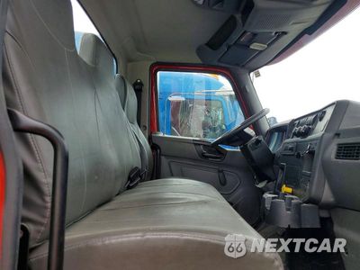 Piąte zdjęcie samochodu w środku: 2024 INTERNATIONAL MV607 TRUCK CAB AND CHASSIS VIN:1HTEVTAR2RS875218 - miniatura