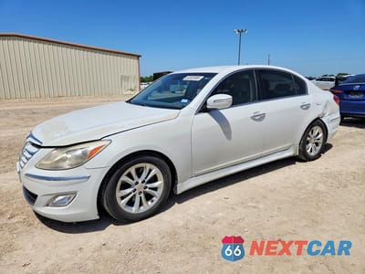 2013 HYUNDAI GENESIS 3.8L KMHGC4DD1DU245393 - główne zdjęcie licytacji z USA - miniatura