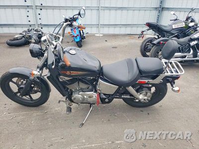 Trzecie zdjęcie samochodu z tyłu: 2000 HONDA VT1100 C VIN:1HFSC1816YA400045 - miniatura