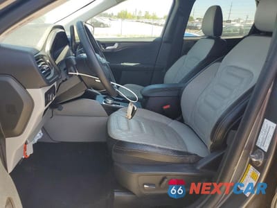 Zdjęcie 7 z 13 samochodu: 2023 FORD ESCAPE PLATINUM VIN:1FMCU9JA3PUA36650 - miniatura