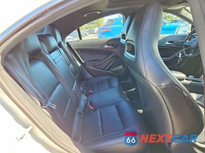 Zdjęcie 10 z 12 samochodu: 2015 MERCEDES-BENZ CLA 250 VIN:WDDSJ4EB0FN221767 - miniatura