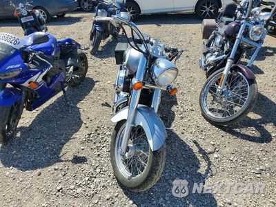 Drugie zdjęcie samochodu z przodu: 2001 HONDA VT750 CD2 VIN:JH2RC44661M451892 - miniatura