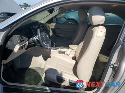 Zdjęcie 7 z 12 samochodu: 2014 BMW 228 I VIN:WBA1F5C51EV256131 - miniatura
