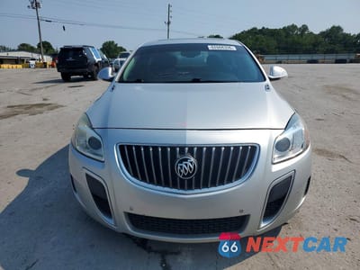Piąte zdjęcie samochodu w środku: 2013 BUICK REGAL GS VIN:2G4GV5GV6D9220538 - miniatura