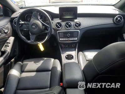 Zdjęcie 8 z 13 samochodu: 2019 MERCEDES-BENZ GLA 250 4MATIC VIN:WDCTG4GB7KJ639510 - miniatura