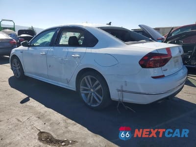 Drugie zdjęcie samochodu z przodu: 2018 VOLKSWAGEN PASSAT S/R-LINE VIN:1VWAA7A36JC036971 - miniatura