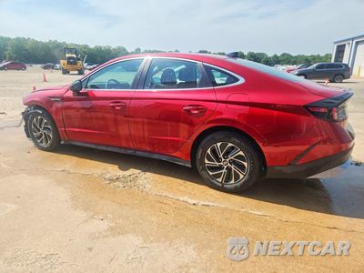 Drugie zdjęcie samochodu z przodu: 2026 HYUNDAI SONATA HYBRID BLUE VIN:KMHL24JJXTA143196 - miniatura