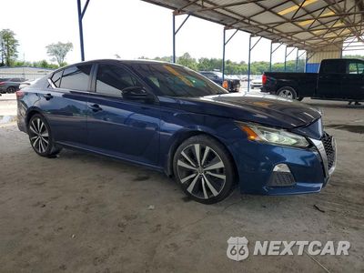 Czwarte zdjęcie samochodu z boku: 2020 NISSAN ALTIMA 2.5 SR VIN:1N4BL4CV4LN317372 - miniatura