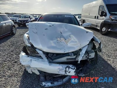 Piąte zdjęcie samochodu w środku: 2011 LEXUS IS 350 VIN:JTHBE5C21B5027930 - miniatura