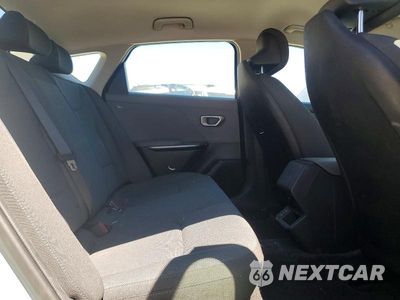 Zdjęcie 10 z 12 samochodu: 2025 KIA K4 LXS VIN:3KPFT4DE7SE022831 - miniatura