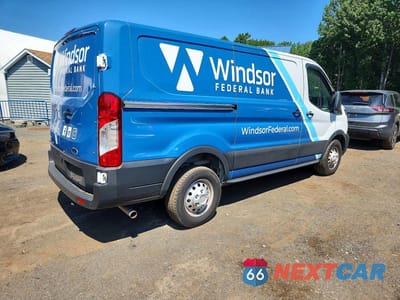 Trzecie zdjęcie samochodu z tyłu: 2024 FORD TRANSIT T-150 VIN:1FTYE2Y82RKB42782 - miniatura