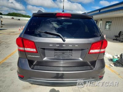 Zdjęcie 6 z 13 samochodu: 2017 DODGE JOURNEY CROSSROAD VIN:3C4PDCBB2HT517155 - miniatura
