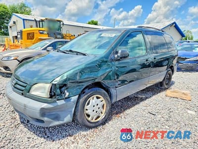 2002 TOYOTA SIENNA LE 4T3ZF13C02U472621 - główne zdjęcie licytacji z USA - miniatura