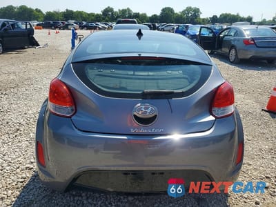 Zdjęcie 6 z 12 samochodu: 2013 HYUNDAI VELOSTER BASE VIN:KMHTC6ADXDU172099 - miniatura