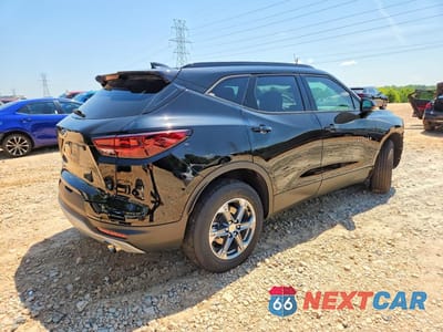 Trzecie zdjęcie samochodu z tyłu: 2025 CHEVROLET BLAZER 2LT VIN:3GNKBCR42SS210788 - miniatura