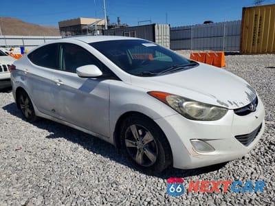 Czwarte zdjęcie samochodu z boku: 2013 HYUNDAI ELANTRA VIN:5NPDH4AE6DH291687 - miniatura