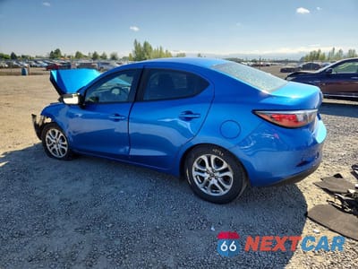 Drugie zdjęcie samochodu z przodu: 2018 TOYOTA YARIS IA BASE VIN:3MYDLBYV1JY323082 - miniatura