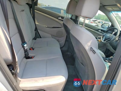 Zdjęcie 11 z 13 samochodu: 2019 HYUNDAI TUCSON VALUE VIN:KM8J33A43KU908528 - miniatura