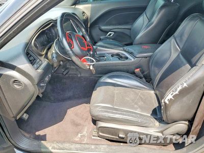 Zdjęcie 7 z 12 samochodu: 2018 DODGE CHALLENGER SXT VIN:2C3CDZAG9JH110998 - miniatura