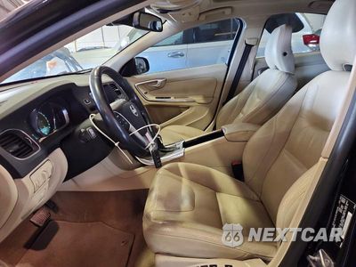 Zdjęcie 7 z 12 samochodu: 2014 VOLVO S60 T5 VIN:YV1612FS9E1285854 - miniatura