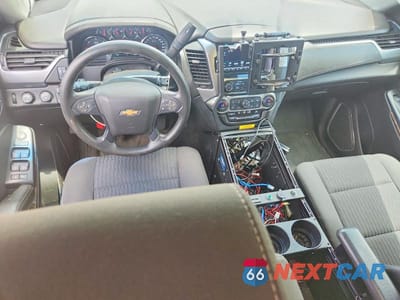 Zdjęcie 8 z 12 samochodu: 2019 CHEVROLET SUBURBAN K1500 4WD EQUIPPED VIN:1GNSKKEC2KR146357 - miniatura