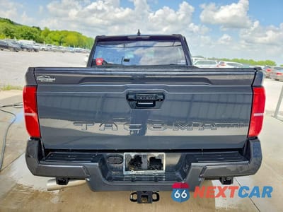 Zdjęcie 6 z 13 samochodu: 2025 TOYOTA TACOMA SR VIN:3TYKD5HN0ST023955 - miniatura