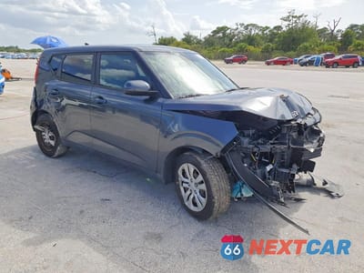 Czwarte zdjęcie samochodu z boku: 2020 KIA SOUL LX VIN:KNDJ23AU5L7727471 - miniatura