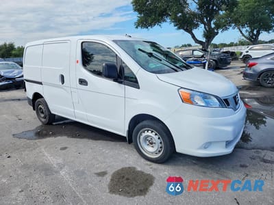 Czwarte zdjęcie samochodu z boku: 2020 NISSAN NV200 S VIN:3N6CM0KN5LK700634 - miniatura