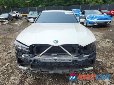 Piąte zdjęcie samochodu w środku: 2023 BMW 330XI VIN:3MW89FF09P8D04752 - miniatura