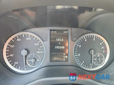 Zdjęcie 9 z 13 samochodu: 2018 MERCEDES-BENZ METRIS VIN:WD4PG2EE9J3407024 - miniatura