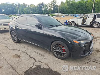Czwarte zdjęcie samochodu z boku: 2018 MASERATI LEVANTE VIN:ZN661XUA8JX299215 - miniatura