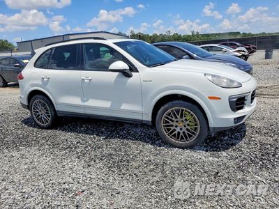 Czwarte zdjęcie samochodu z boku: 2017 PORSCHE CAYENNE SE HYBRID PLATINUM VIN:WP1AE2A27HLA70329 - miniatura