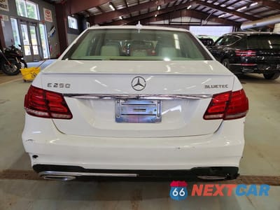 Zdjęcie 6 z 12 samochodu: 2014 MERCEDES-BENZ E 250 BLUETEC VIN:WDDHF0EB6EA879197 - miniatura