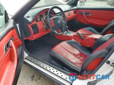 Zdjęcie 8 z 12 samochodu: 1998 MERCEDES-BENZ SLK 230 KOMPRESSOR VIN:WDBKK47F1WF056814 - miniatura