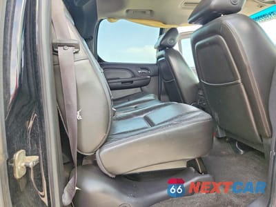 Zdjęcie 10 z 12 samochodu: 2007 CADILLAC ESCALADE EXT VIN:3GYFK62827G282569 - miniatura