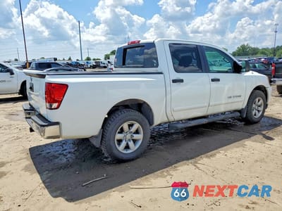 Trzecie zdjęcie samochodu z tyłu: 2013 NISSAN TITAN SV VIN:1N6AA0EC2DN306921 - miniatura