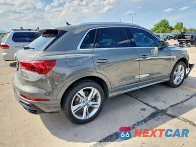 Trzecie zdjęcie samochodu z tyłu: 2020 AUDI Q3 PRESTIGE S-LINE VIN:WA1FECF37L1085443 - miniatura