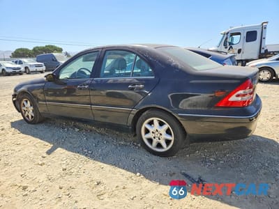 Drugie zdjęcie samochodu z przodu: 2003 MERCEDES-BENZ C 320 4MATIC VIN:WDBRF84J53F438620 - miniatura