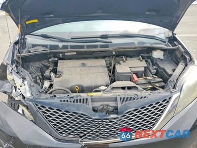 Zdjęcie 12 z 13 samochodu: 2012 TOYOTA SIENNA SPORT VIN:5TDXK3DC8CS232233 - miniatura