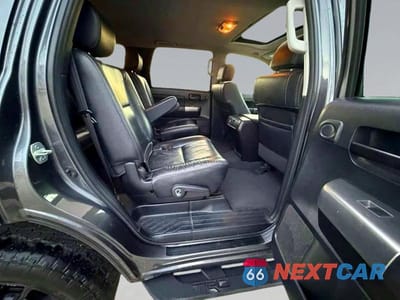 Zdjęcie 6 z 14 samochodu: 2021 TOYOTA SEQUOIA TRD PRO VIN:5TDEY5B10MS182254 - miniatura
