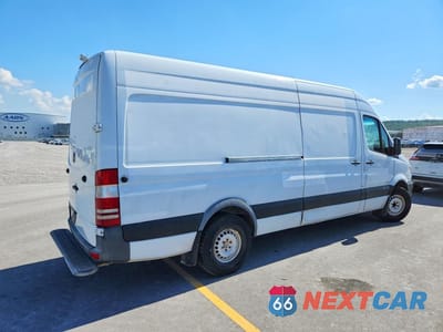 Trzecie zdjęcie samochodu z tyłu: 2016 MERCEDES-BENZ SPRINTER 2500 VIN:WD3PE8DD6GP247255 - miniatura