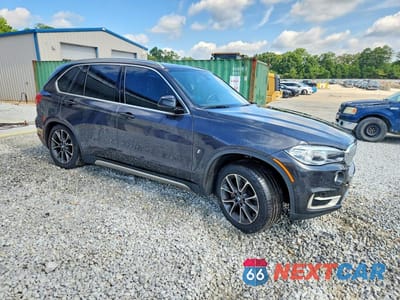Czwarte zdjęcie samochodu z boku: 2018 BMW X5 XDR40E VIN:5UXKT0C58J0V98233 - miniatura