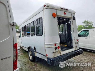 Trzecie zdjęcie samochodu z tyłu: 2014 FORD E350 SHUTTLE BUS VIN:1FDEE3FL3EDA13217 - miniatura