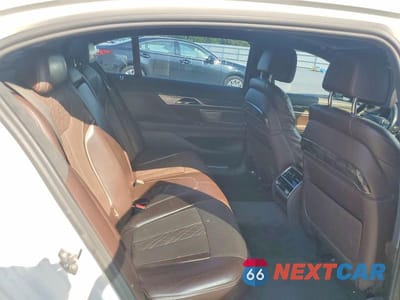 Zdjęcie 10 z 12 samochodu: 2017 BMW 750 XI VIN:WBA7F2C3XHG423411 - miniatura