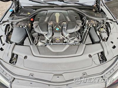 Zdjęcie 11 z 12 samochodu: 2017 BMW 750 XI VIN:WBA7F2C33HG423265 - miniatura