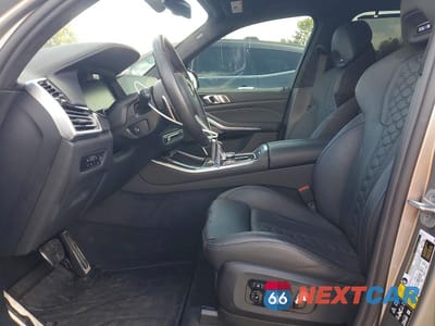Zdjęcie 7 z 13 samochodu: 2022 BMW X5 M VIN:5YMJU0C04N9M95544 - miniatura