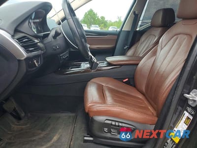 Zdjęcie 7 z 12 samochodu: 2014 BMW X5 XDRIVE50I VIN:5UXKR6C57E0C03775 - miniatura