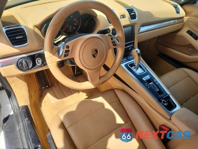 Zdjęcie 8 z 12 samochodu: 2016 PORSCHE BOXSTER VIN:WP0CA2A87GS120712 - miniatura