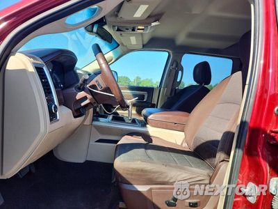 Zdjęcie 7 z 12 samochodu: 2014 RAM 3500 SLT VIN:3C63RRLL7EG215950 - miniatura