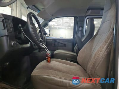 Zdjęcie 7 z 13 samochodu: 2016 CHEVROLET EXPRESS CARGO DELIVERY VAN VIN:1GCZGHFG1G1319269 - miniatura